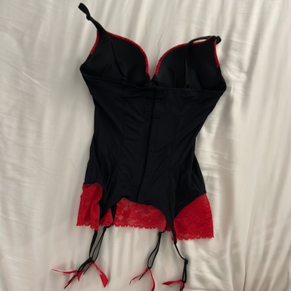 La Senza Bustier Corset with garter straps - Picture 4 of 6